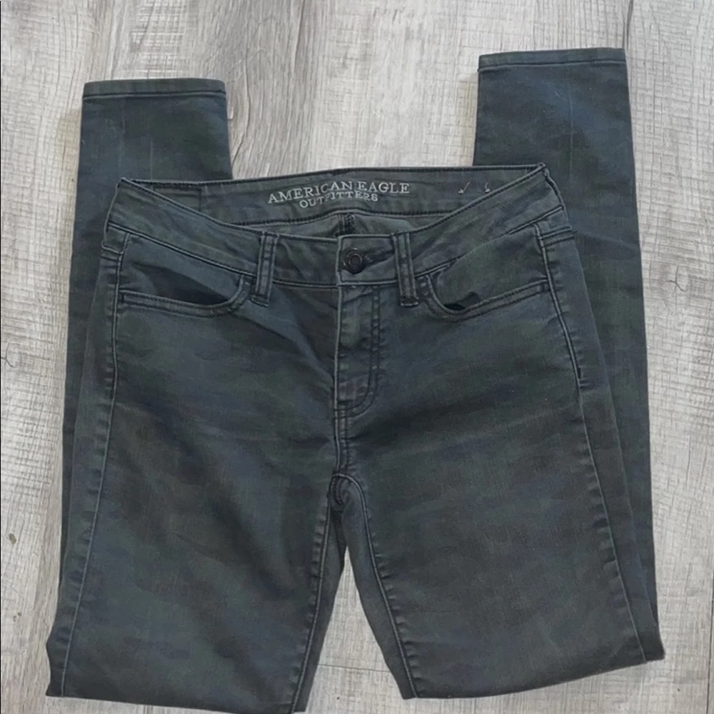 American Eagle camo skinny jeans